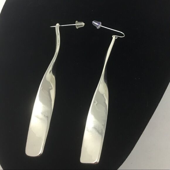 Natasha Twisted Bar Drop Earrings (G1) - Picture 1 of 4